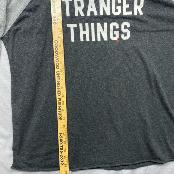 Stranger Things Top Black & Gray Size | XL - Picture 6 of 8